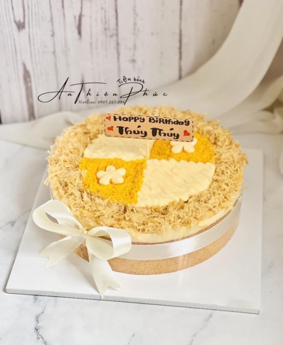 Bánh bông lan mừng chị