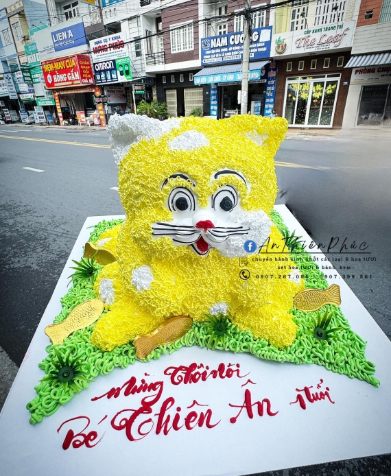 Bánh kem cho bé gái