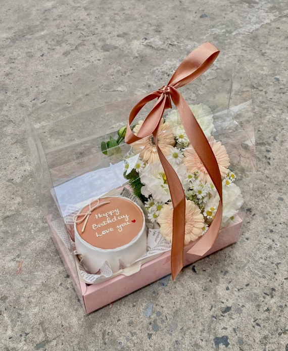 Sét bánh và hoa tặng em