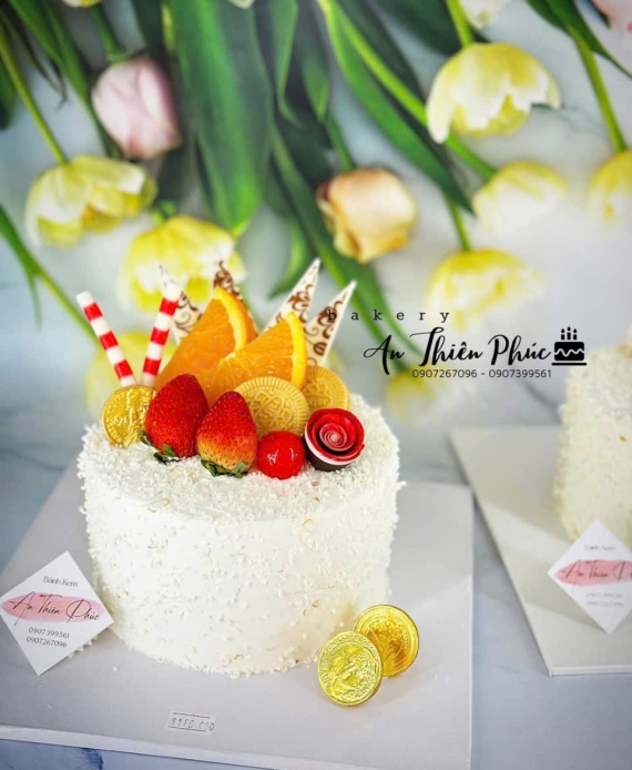 Bánh kem tặng cô 